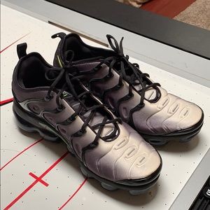 Vapormax plus